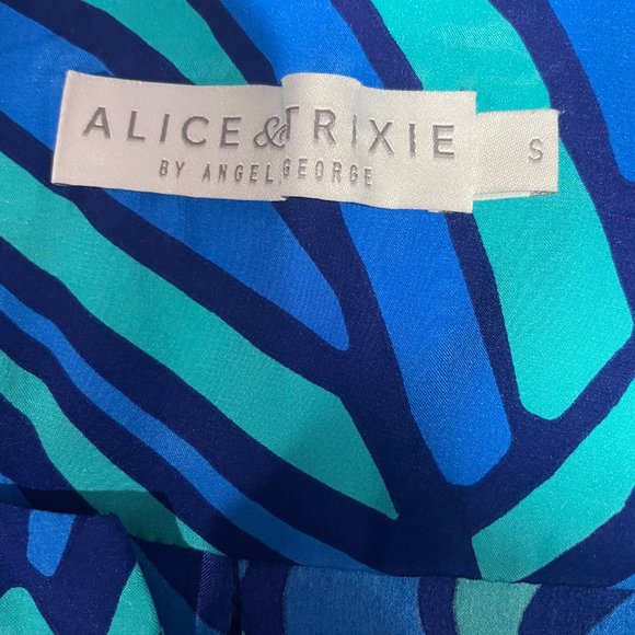Alice & Trixie Long Roll Sleeve Tie Waist V Neck Dress Size S (Excellent Cond.) - Picture 5 of 5